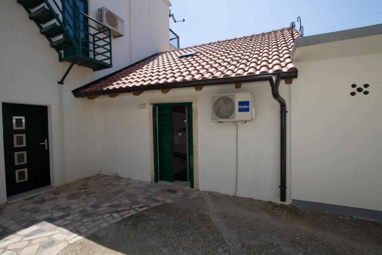 Stonehouse Katarina Vila Igrane Exterior foto